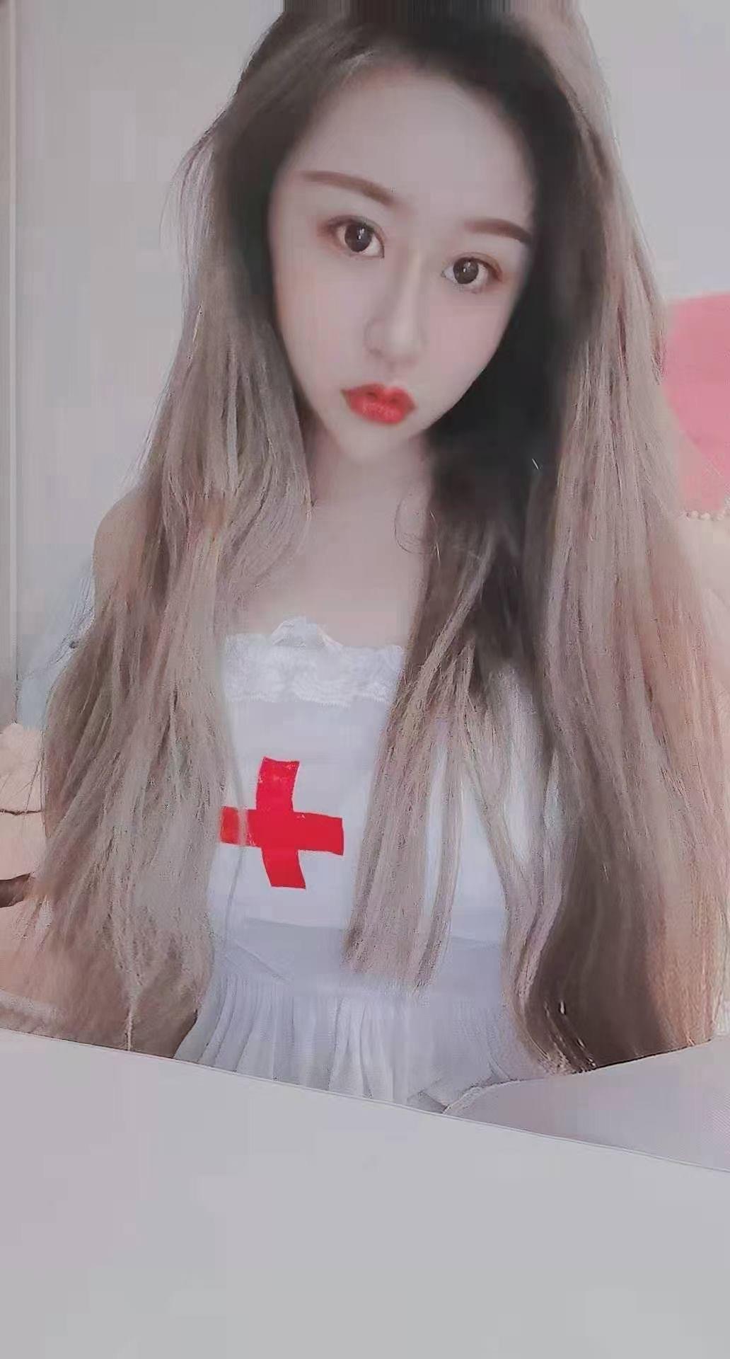 纹身劲爆小美女 第1张