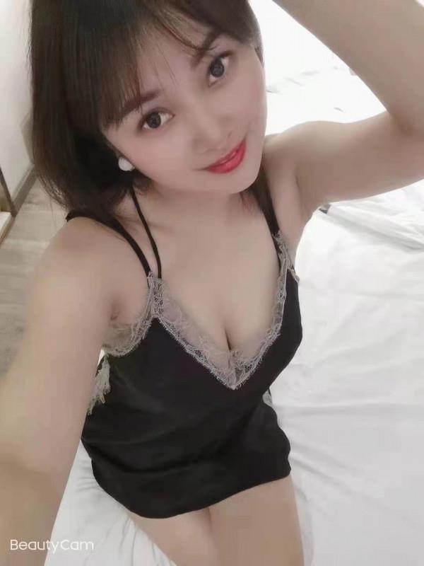 江岸区大胸妹 第4张