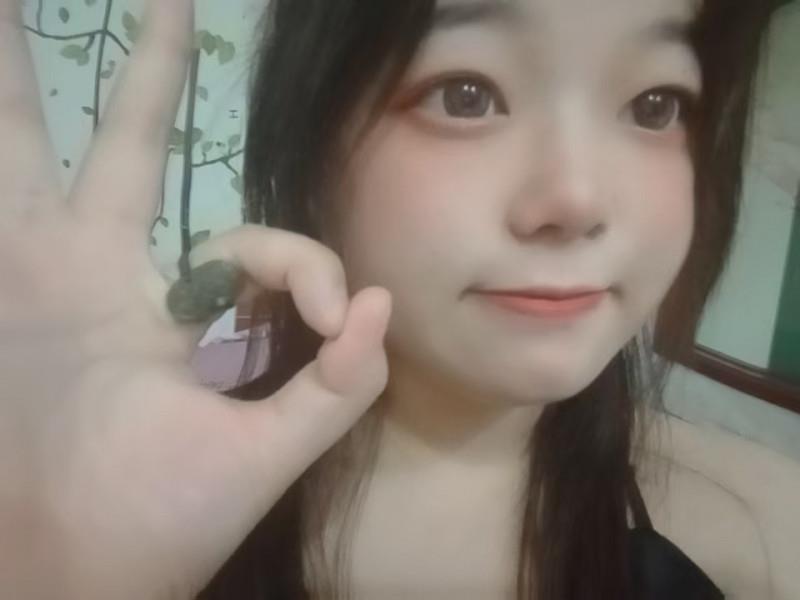 海曙年轻妹子 第1张