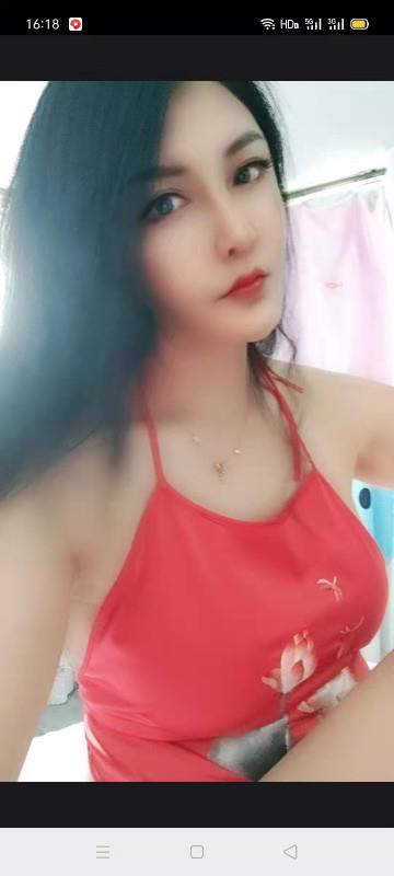 新街口附近时尚小姐姐 第3张