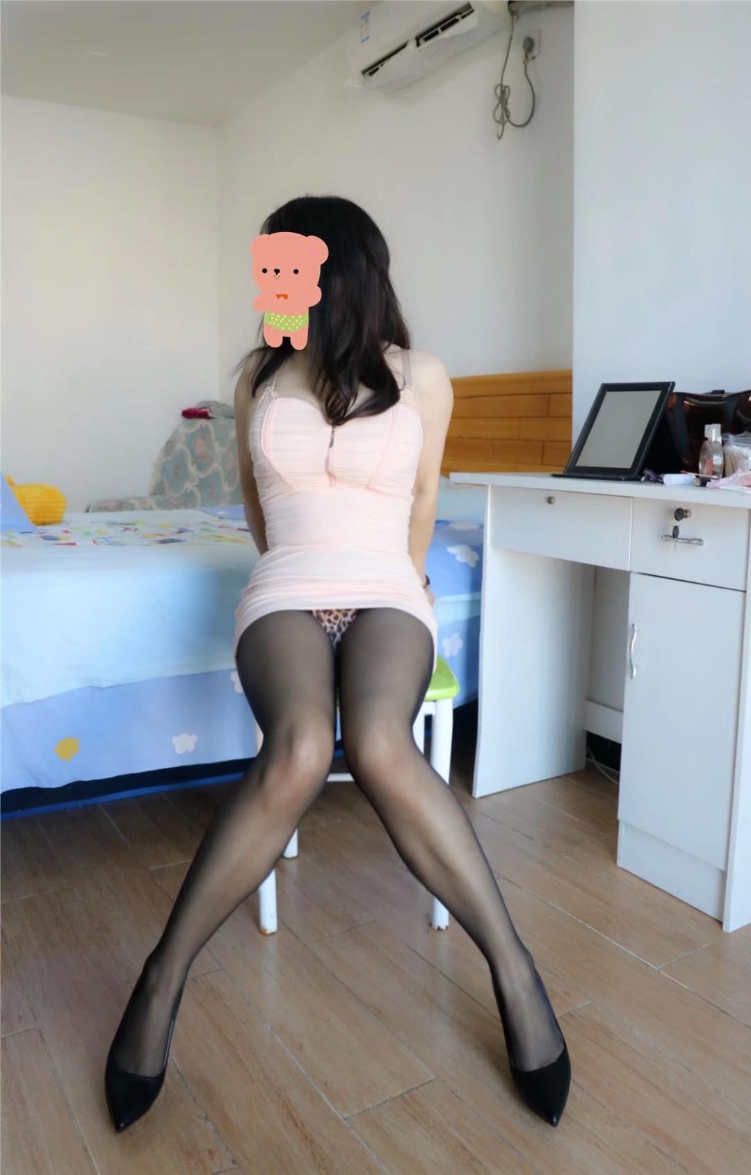 丝袜少妇—桃子 第1张
