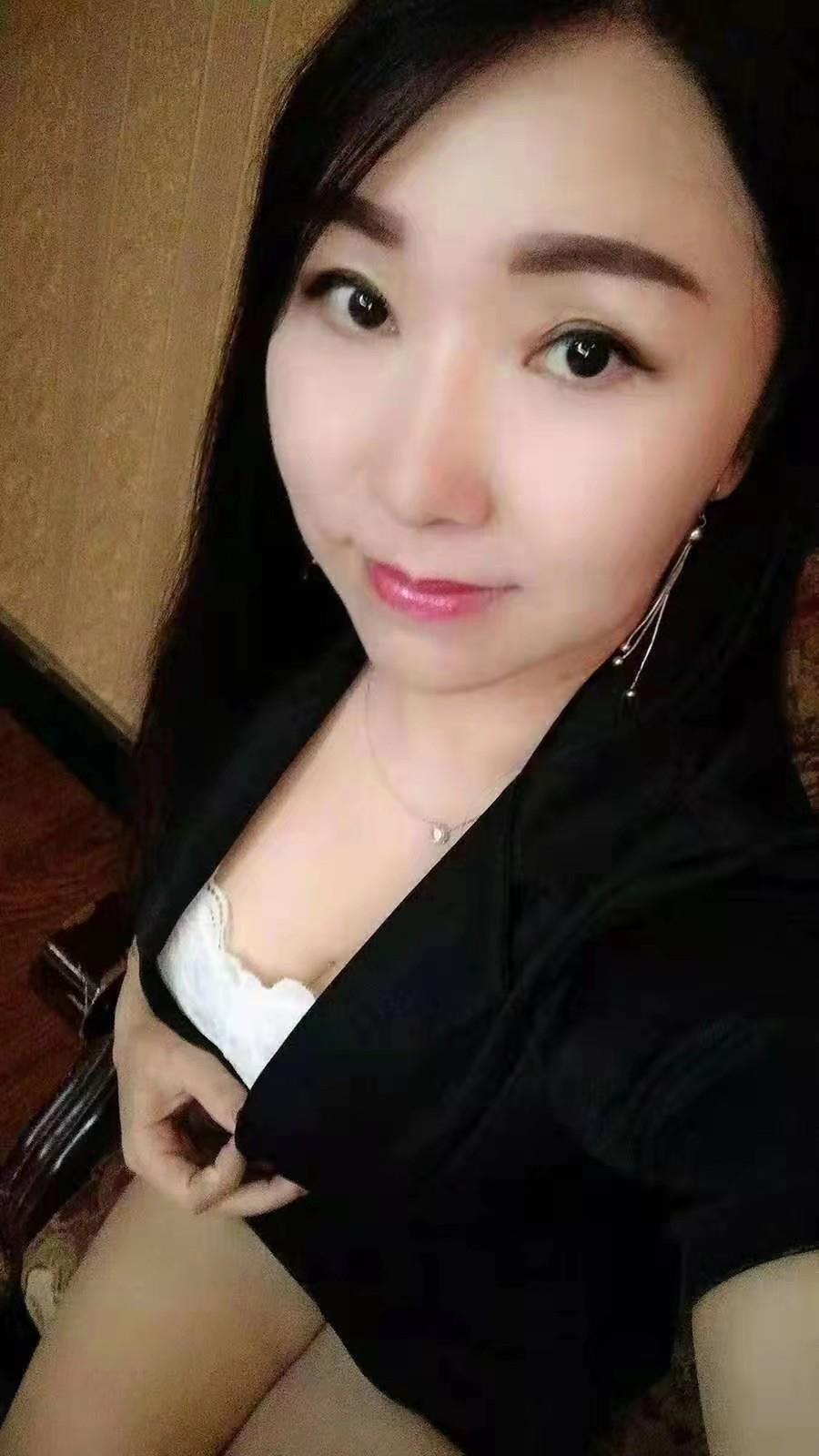 丝袜少妇—桃子 第2张