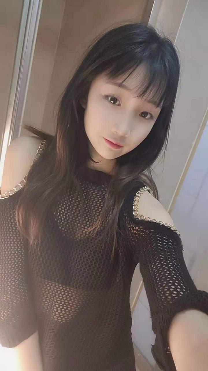 龙岗精神小妹 第1张