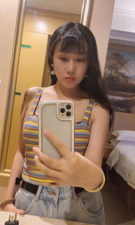 花都胸模杉杉 第1张