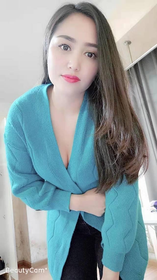 成都西门的一个妹子 第1张