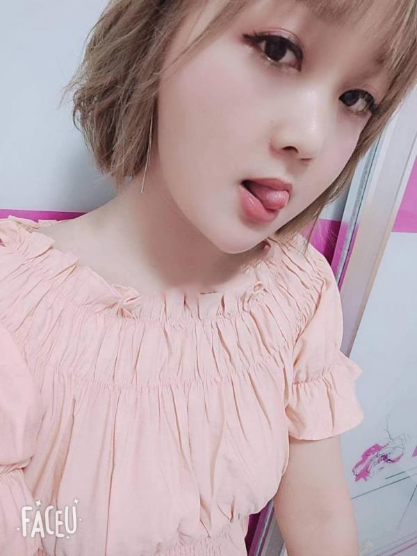 论坛小姐姐 第2张