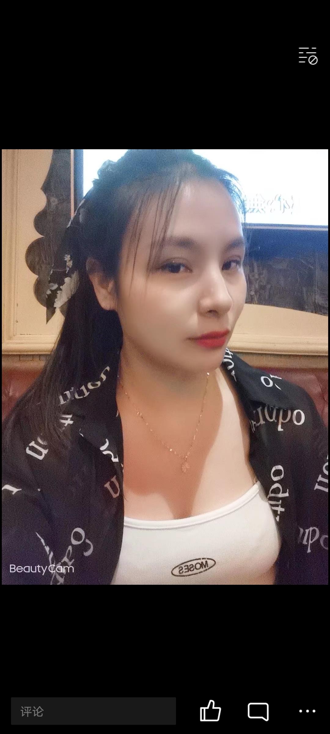 火车站附近妹子 第2张