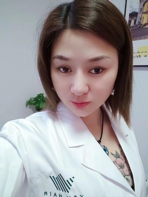 再发一个骚妇小马达 第1张