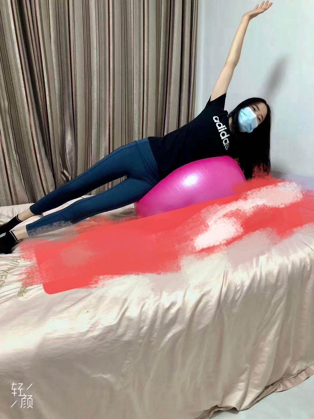 算得上平价极品了，腿细身材好 第2张