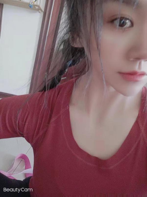 身材很好的妹子 第1张