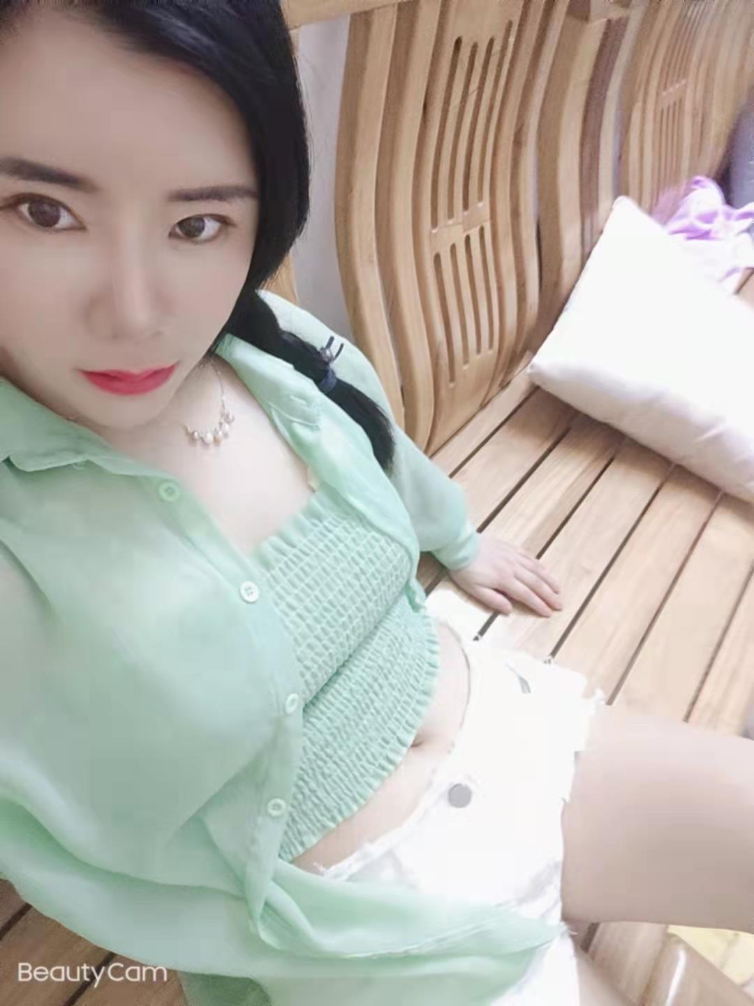 肤白貌美胸大人瘦 第2张