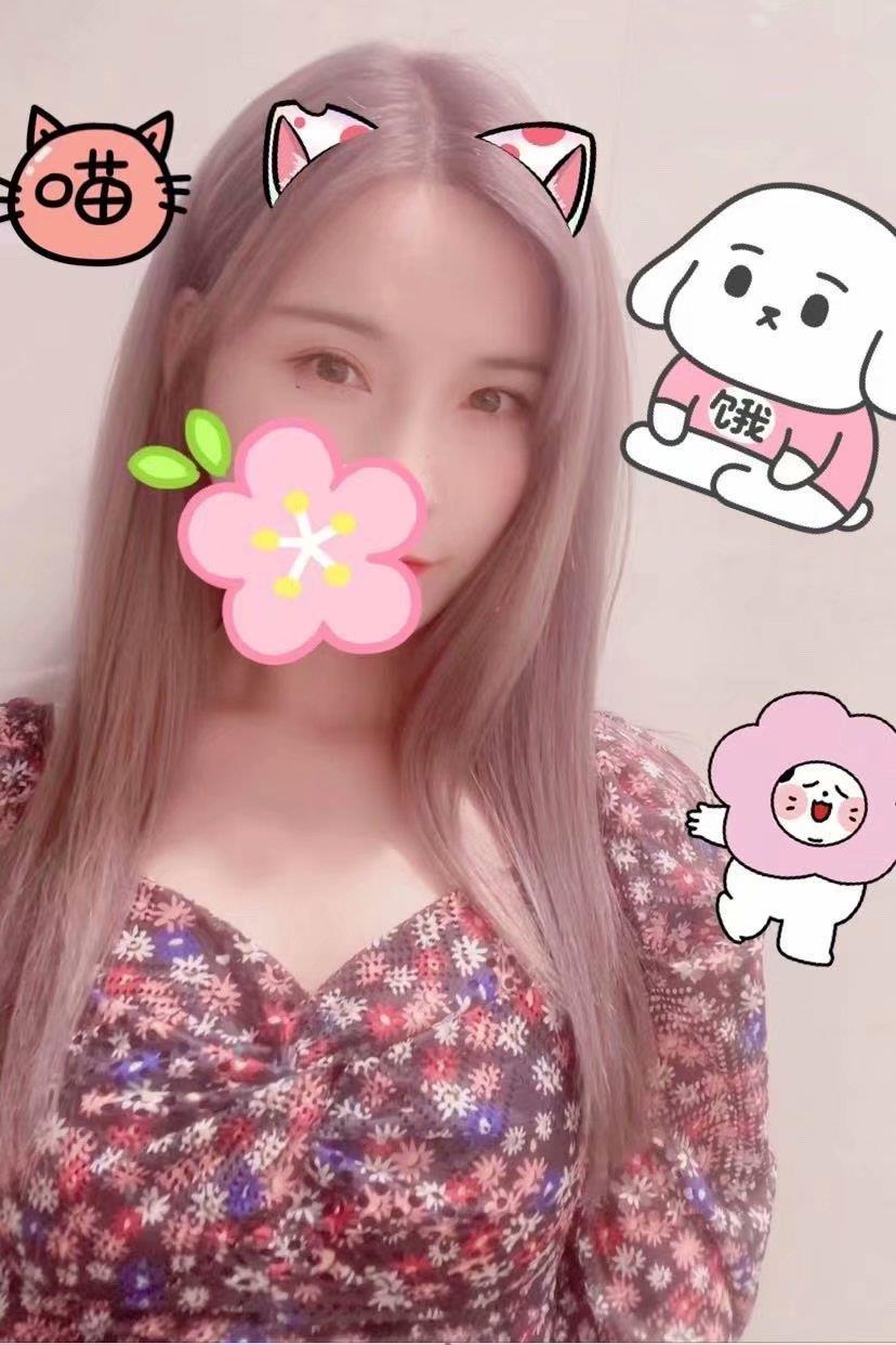 金牛万达肤白妹儿 第2张