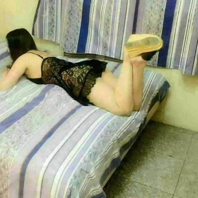 200的黑丝熟女 第2张