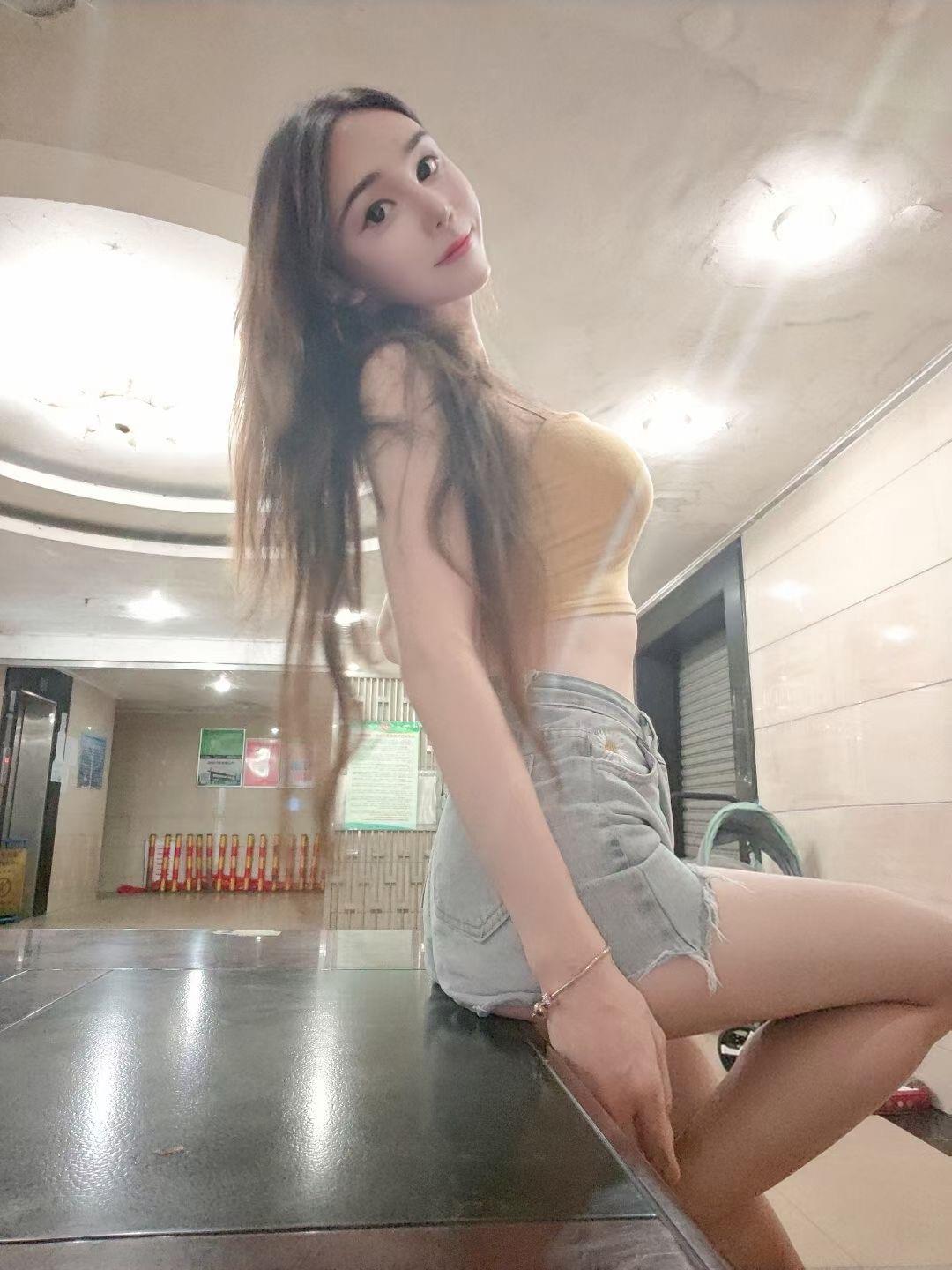 中山超s级身材 第2张
