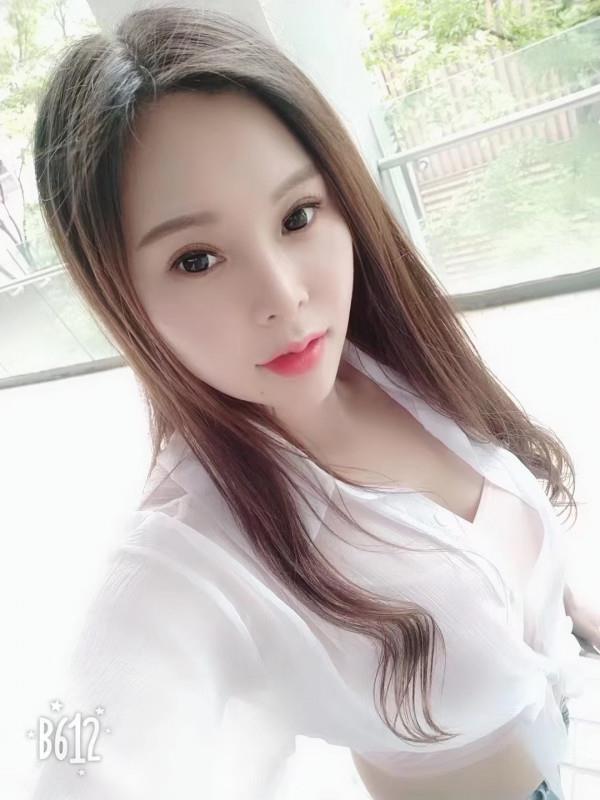 天府广场A口晴瑶瑶 第1张