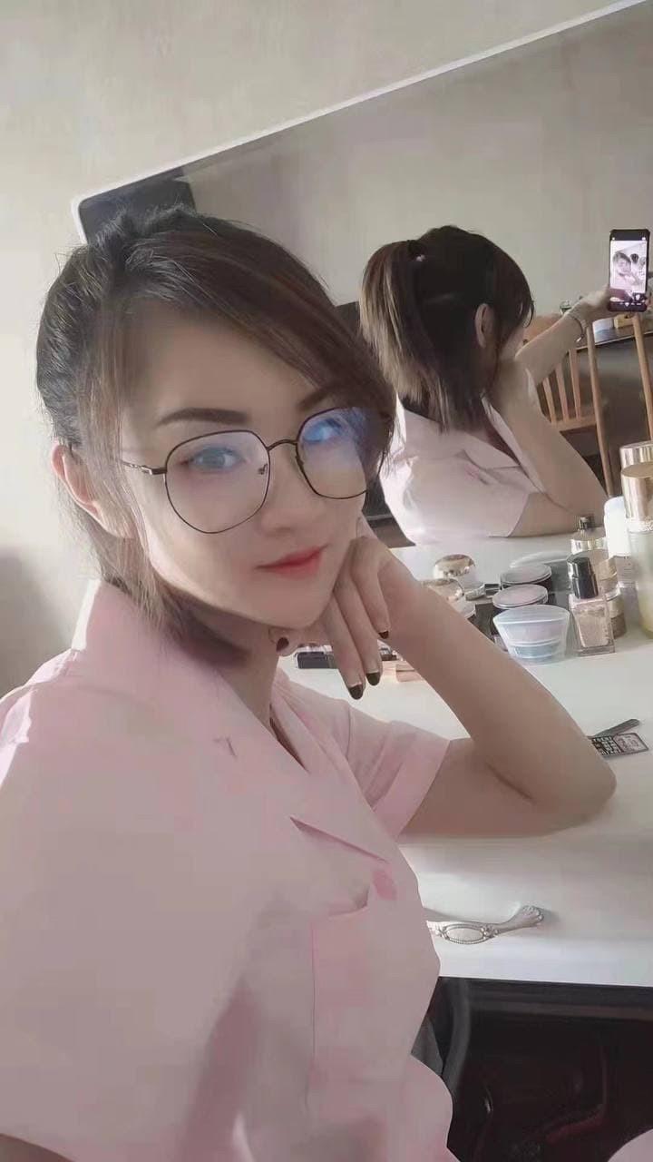 兼职的小雅 第2张