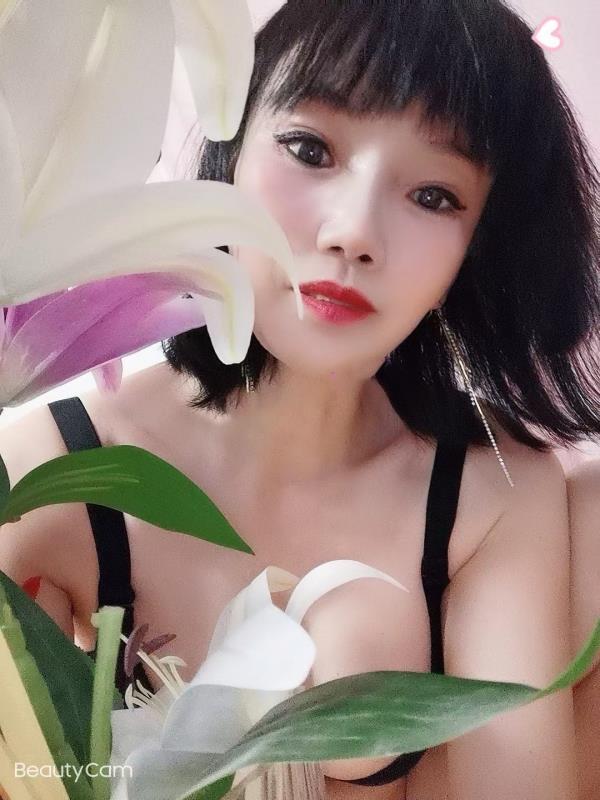 劲松风骚熟女 第1张