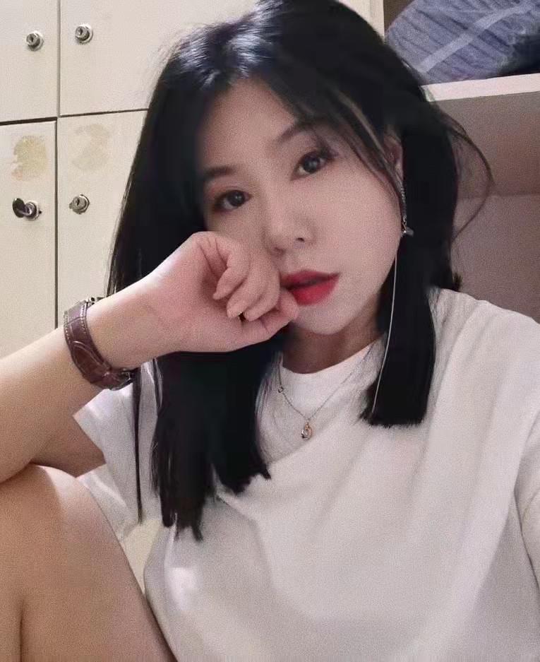 小巧玲珑小妹子 第2张