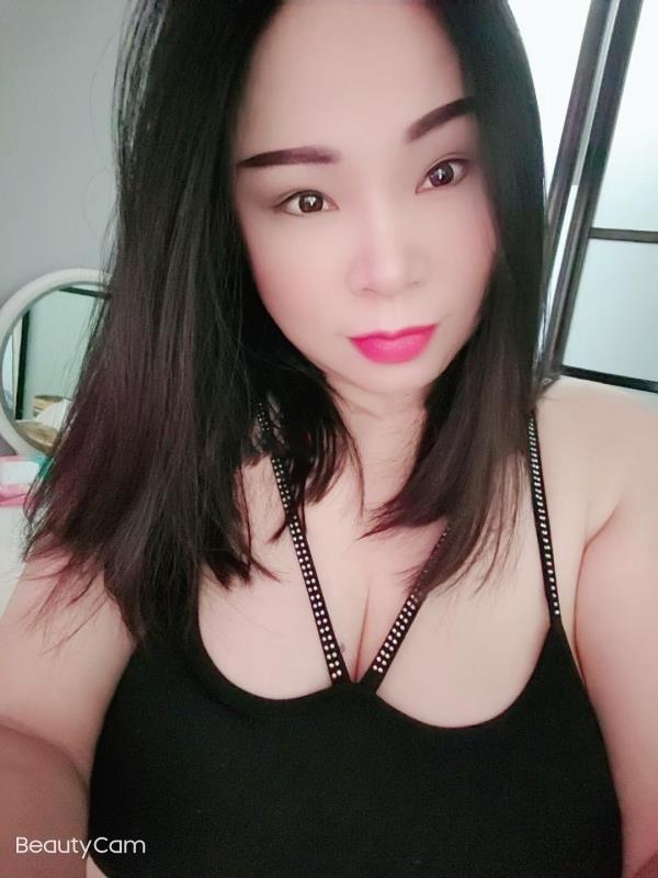 有正经工作的巨乳兼职 第2张