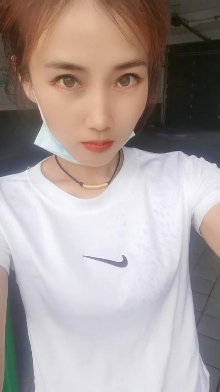 蜀山区妹子 第1张