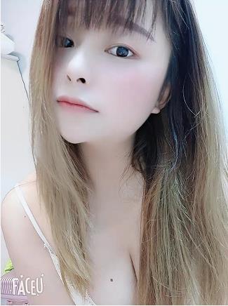 这种女的一看就是小良家 第1张