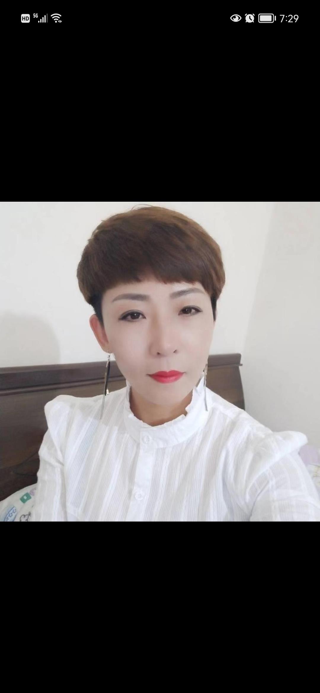 韦曲短发性感熟女 第1张