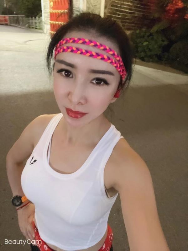 鼓楼区运动型小姐姐 第3张