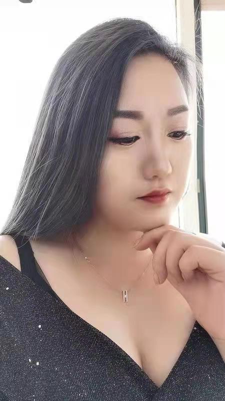 欲求不满的人妻 第1张
