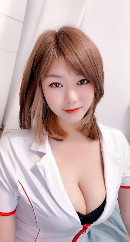 自聊大胸小姐姐 第3张