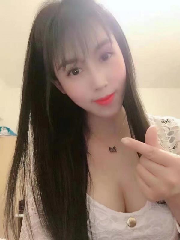 有点网红脸小姐姐 第1张