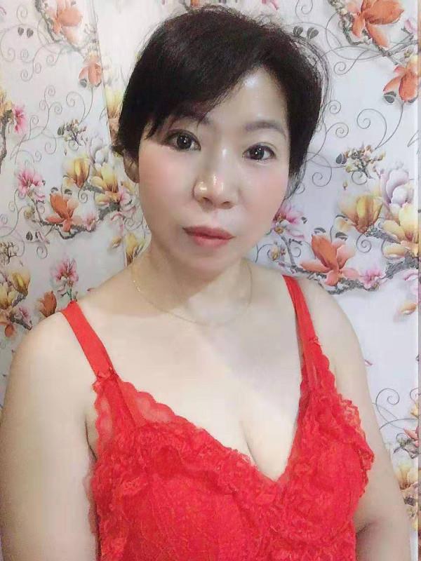 成都北站值得一去美少妇 第1张