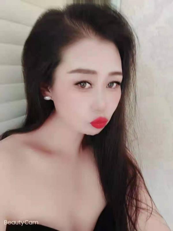 万佳少妇娜娜 第1张
