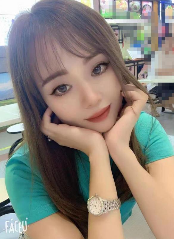 高挑美腿美女 第2张