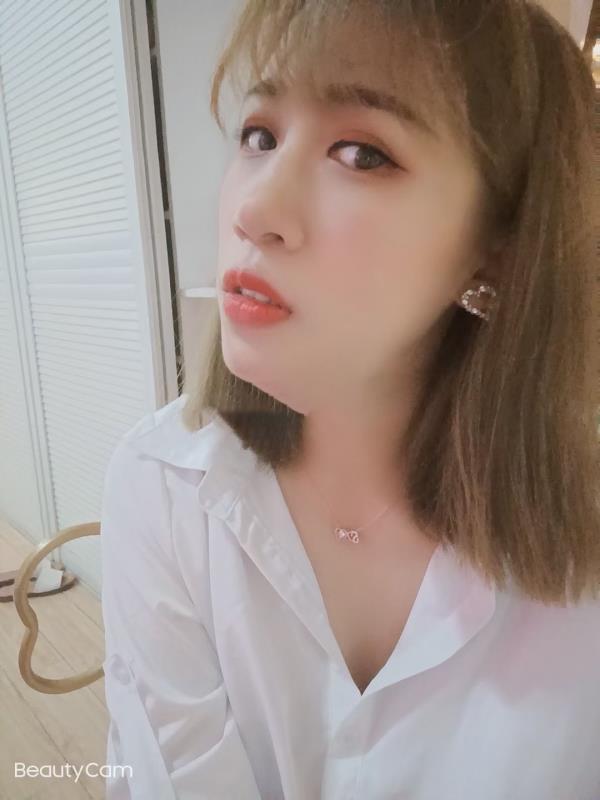 轻熟女草莓 第1张