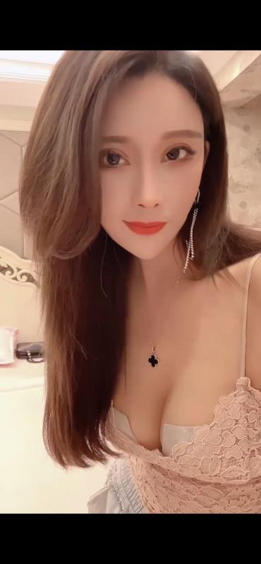 黑丝空姐安妮 第3张