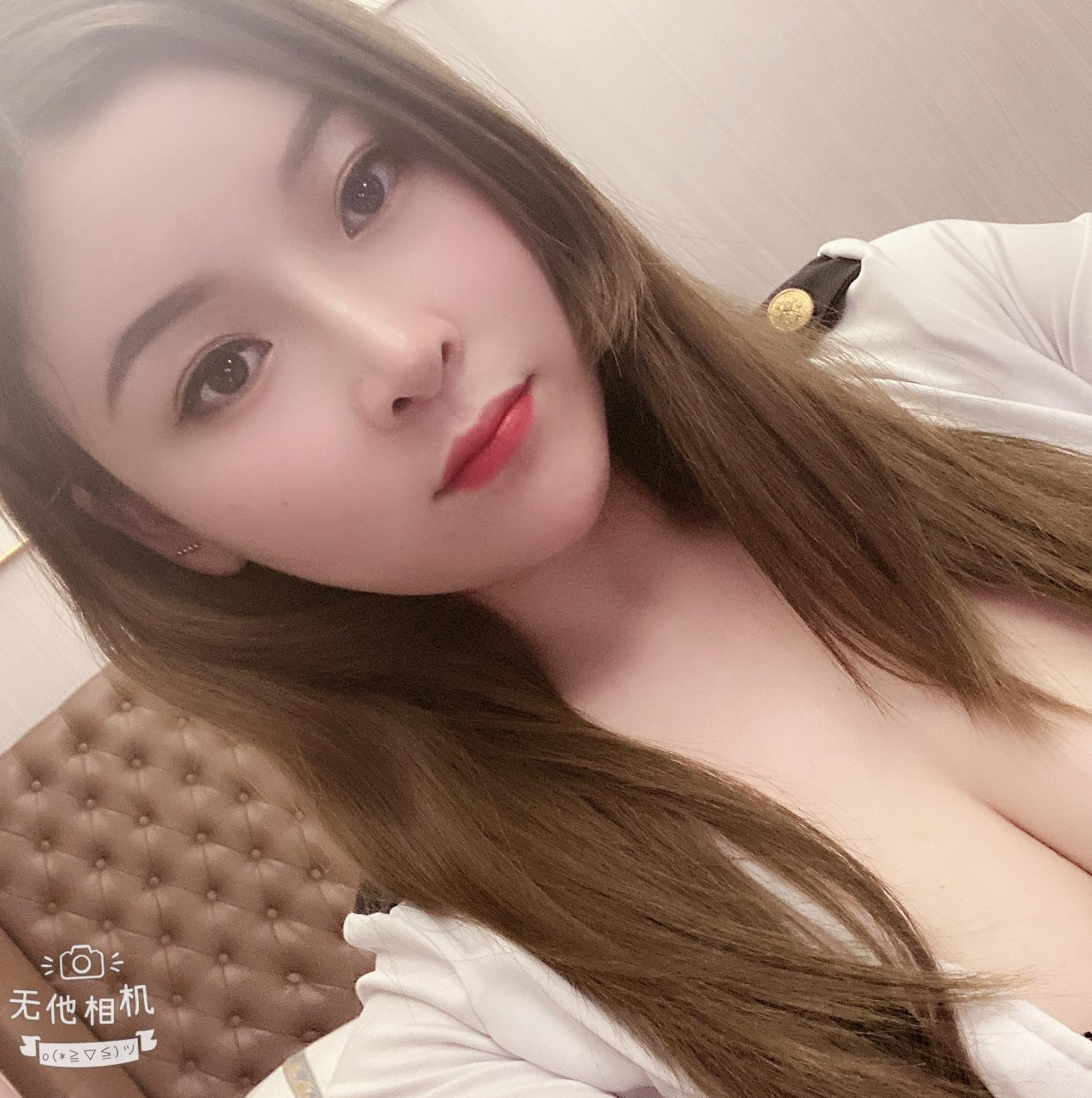 海珠丰乳翘臀露露 第2张