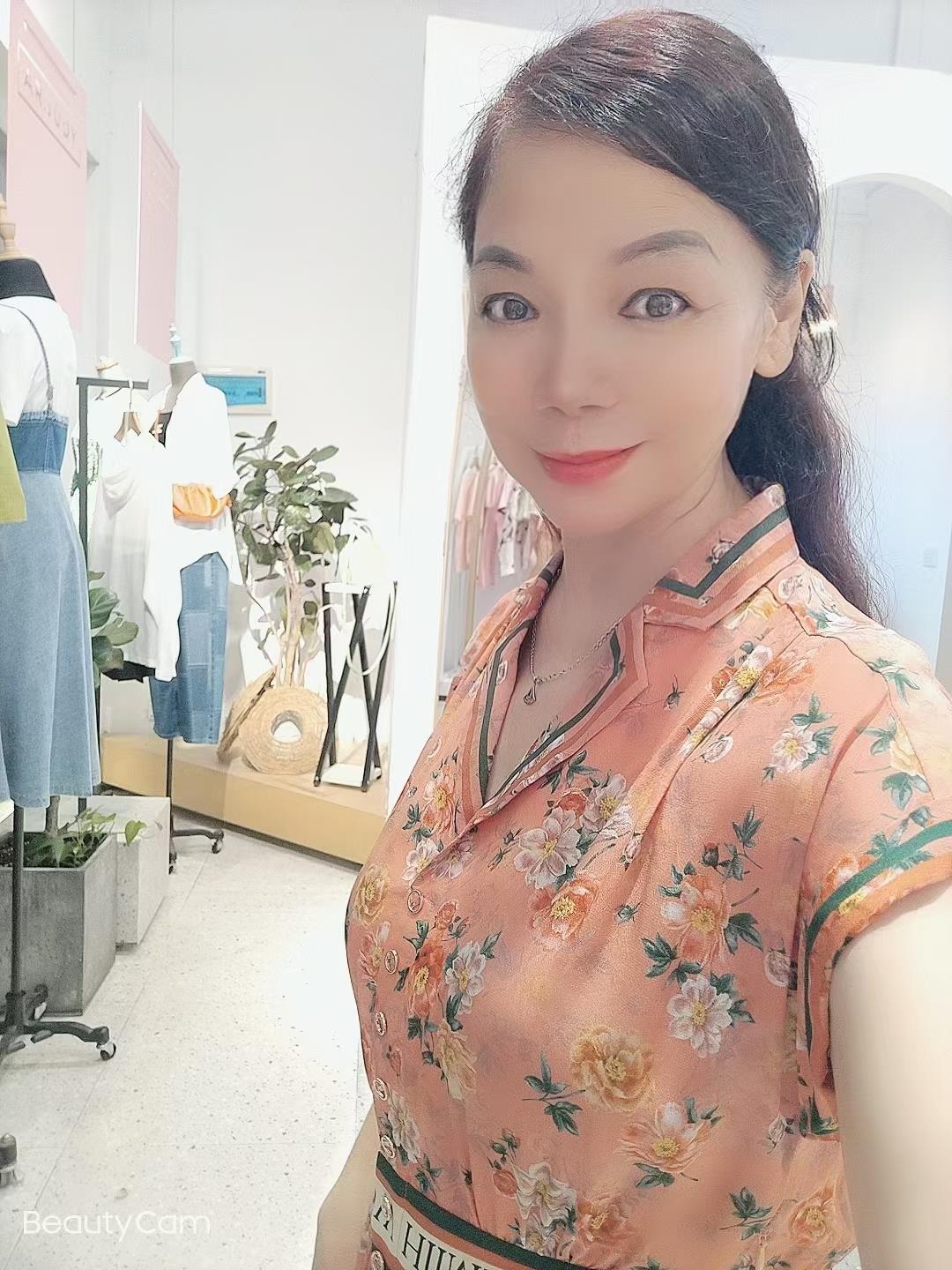 明治少妇红姐 第1张