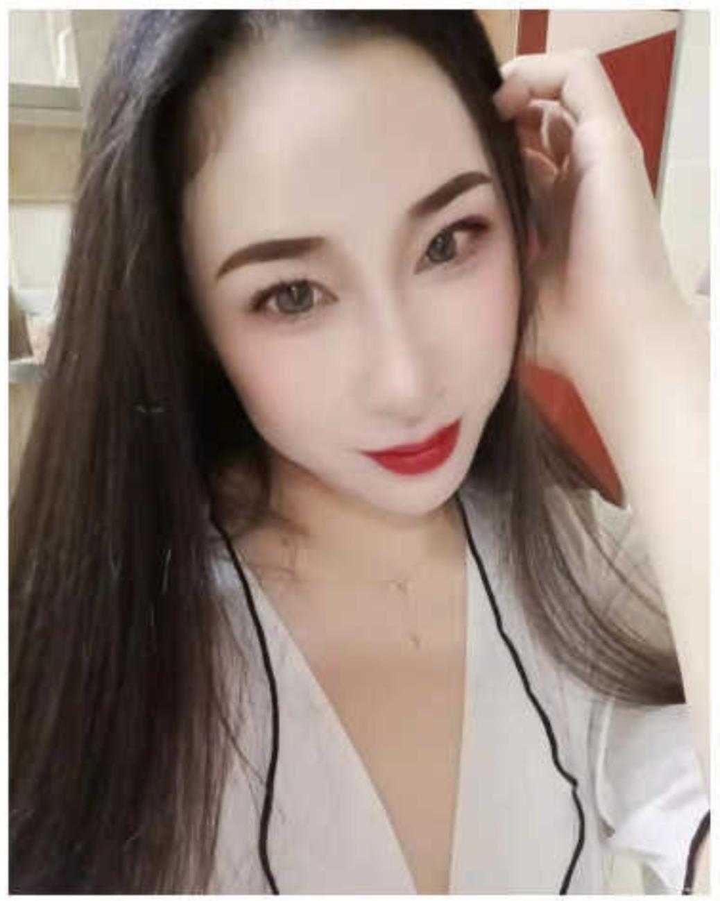 袁家岗蝶儿 第1张