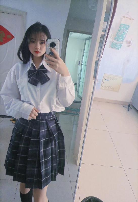 武汉铁机路年轻妹子小么么 第1张