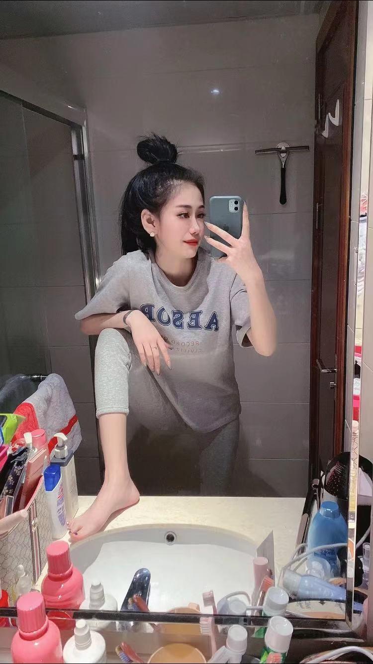 身材气质完美的美女 第2张