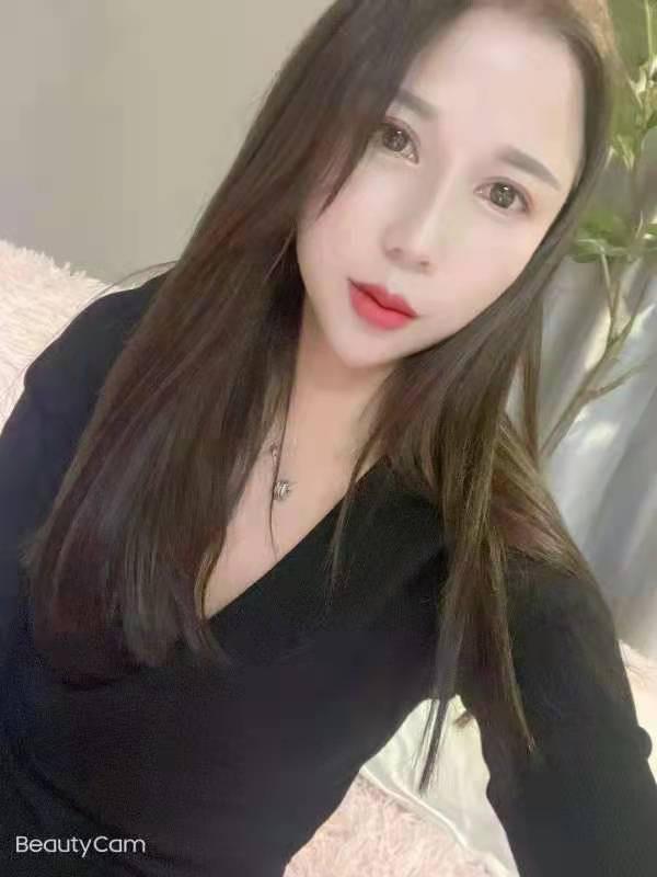 刚开的美女 第1张
