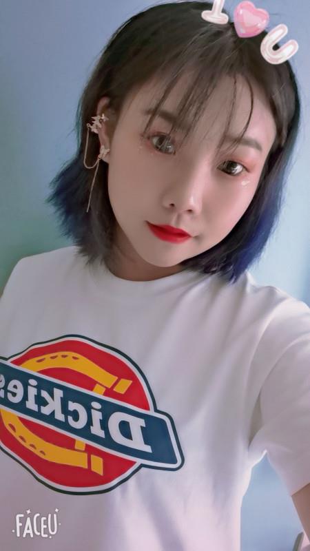 波妞小姑娘 第1张