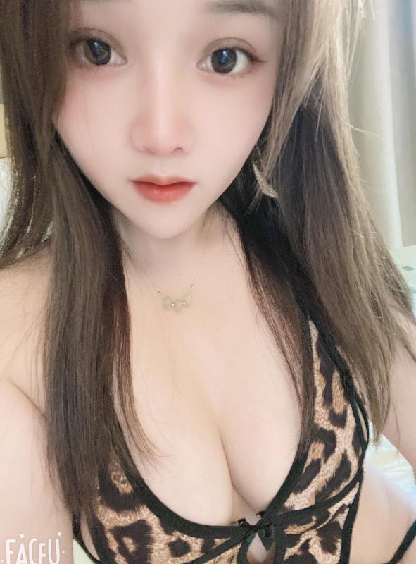 佛山纯欲大胸珊珊 第1张