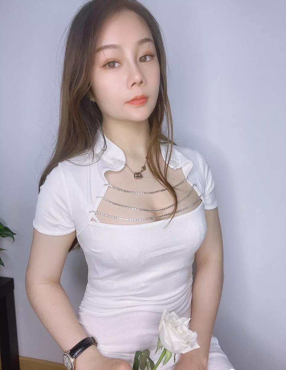 小成熟范的筱夕 第1张
