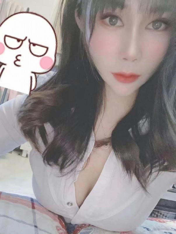 静安大胸肥臀 第1张