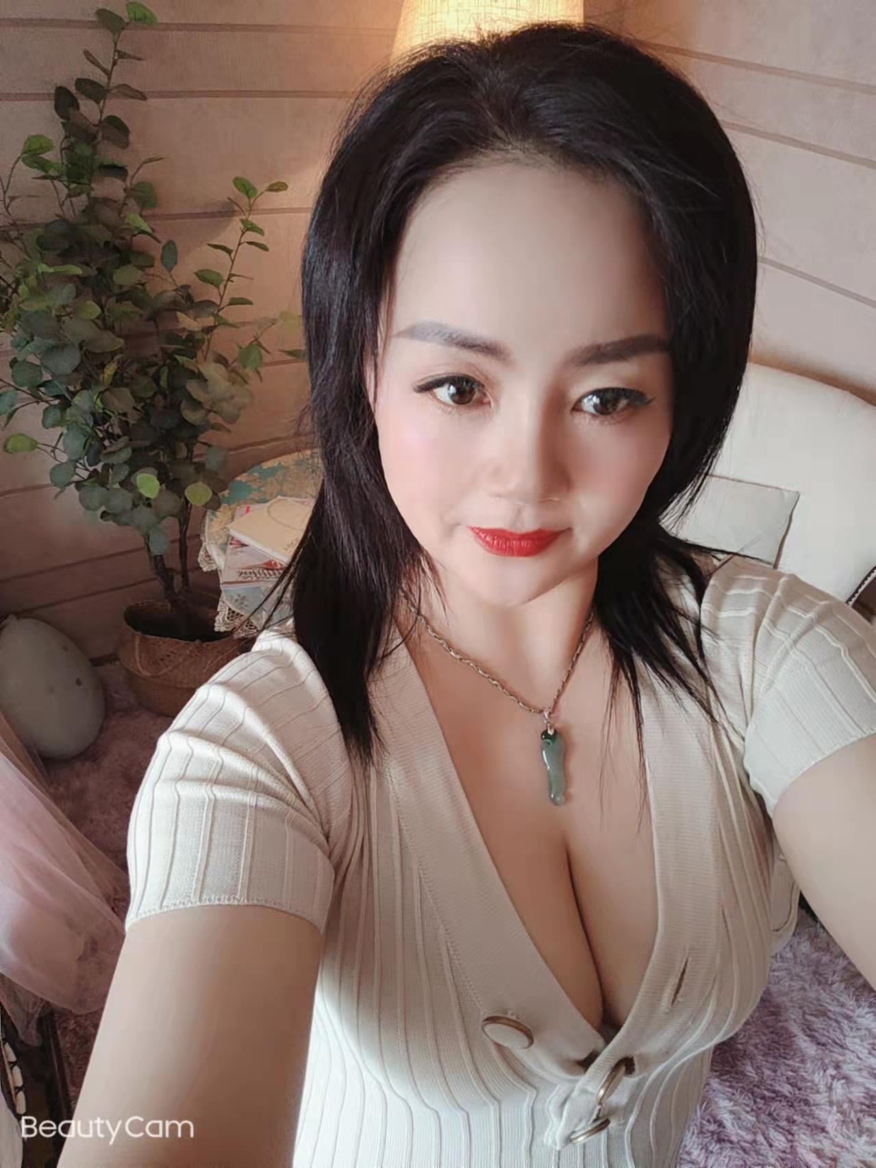 情趣少妇 第1张