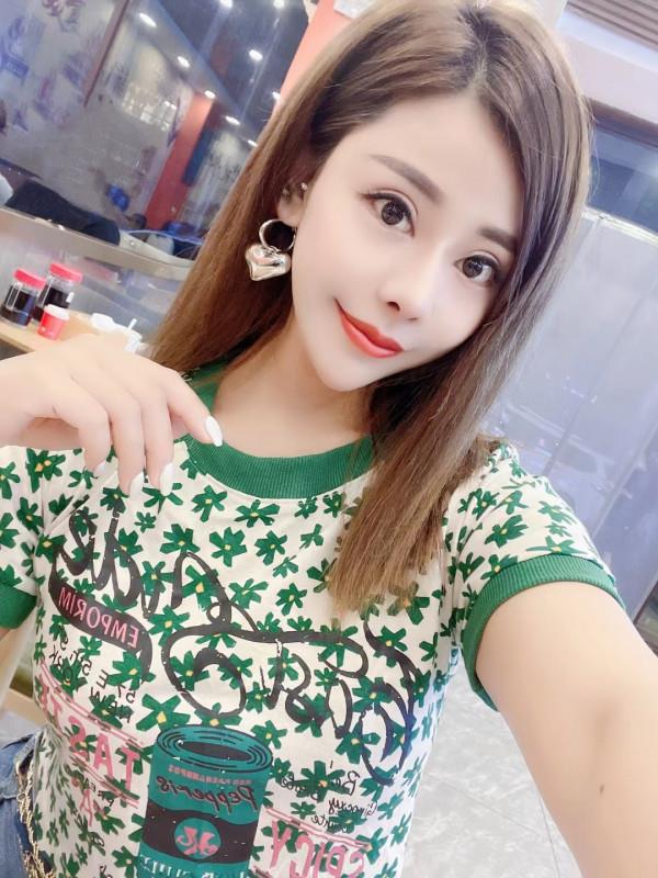 双双御姐范性感大长腿 第1张