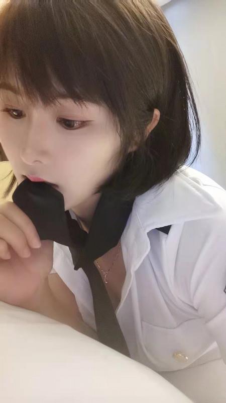 特别诱人的小妹妹 第3张