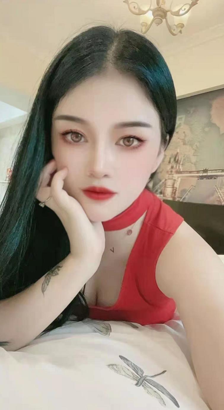 佛山大胸妞七七 第1张