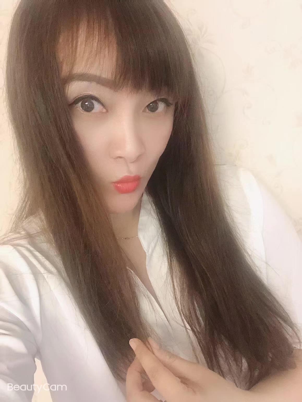雁塔大胸少妇 第1张